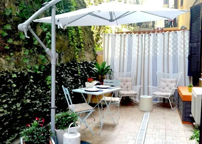 Apartmán Lily's House, Terrace And Free Parking Near Harbor *