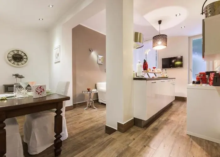 Lily's House, Terrace And Free Parking Near Harbor Janov