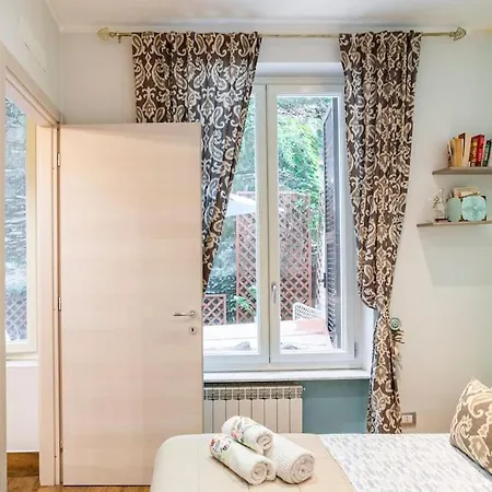 Lily's House, Terrace And Free Parking Near Harbor *