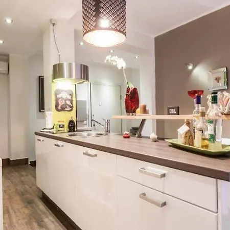 Lily's House, Terrace And Free Parking Near Harbor * Gênes