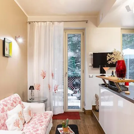 Lily's House, Terrace And Free Parking Near Harbor 公寓 热那亚