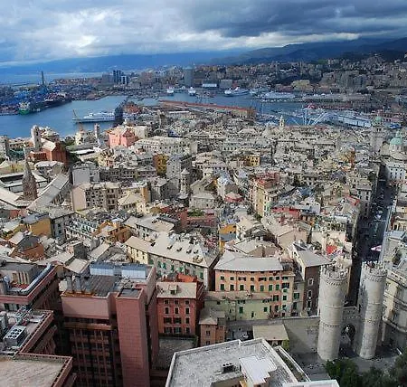 Lily's House, Terrace And Free Parking Near Harbor Apartment Genoa