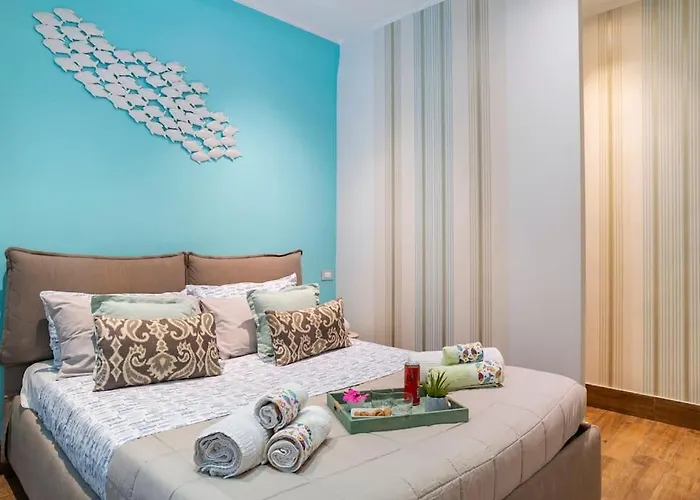 Lily's House, Terrace And Free Parking Near Harbor Lägenhet