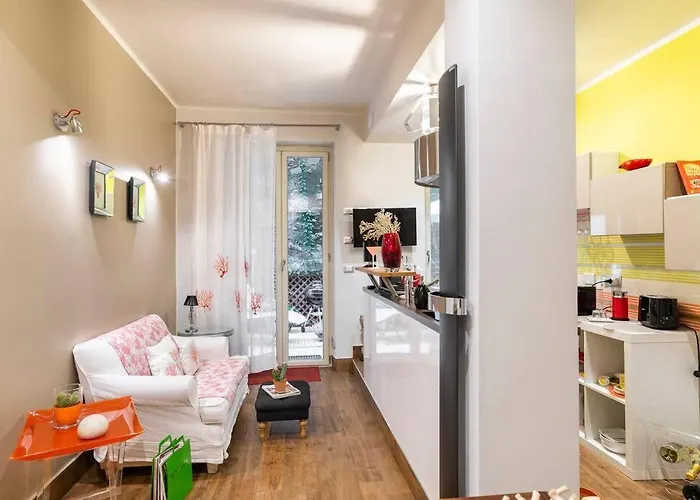 Lily's House, Terrace And Free Parking Near Harbor Apartman Genova